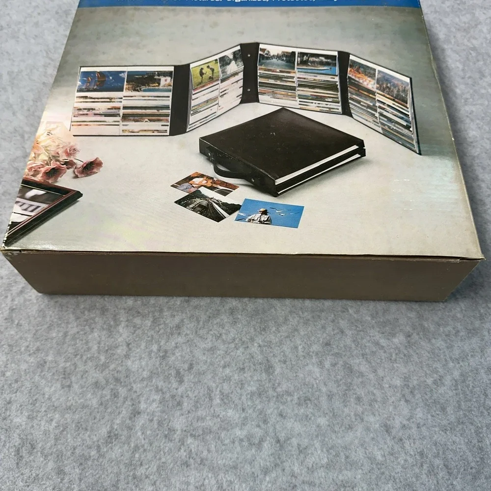 Photo Case 400 Photo Folding Case‎ Holds 400 With Handle In Box Not Used